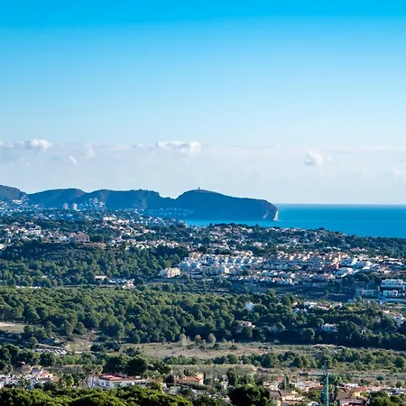 Guzman - Cucarres Villa