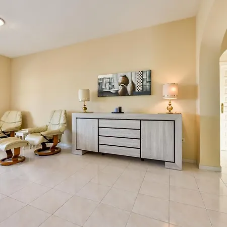 Guzman - Cucarres * Calpe