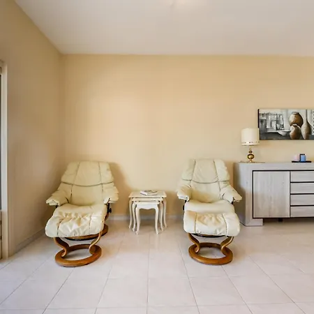 Guzman - Cucarres Vila *