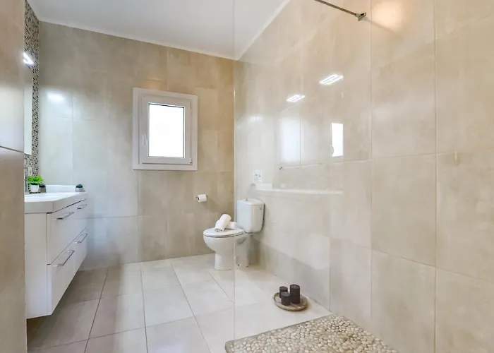 Guzman - Cucarres Calpe